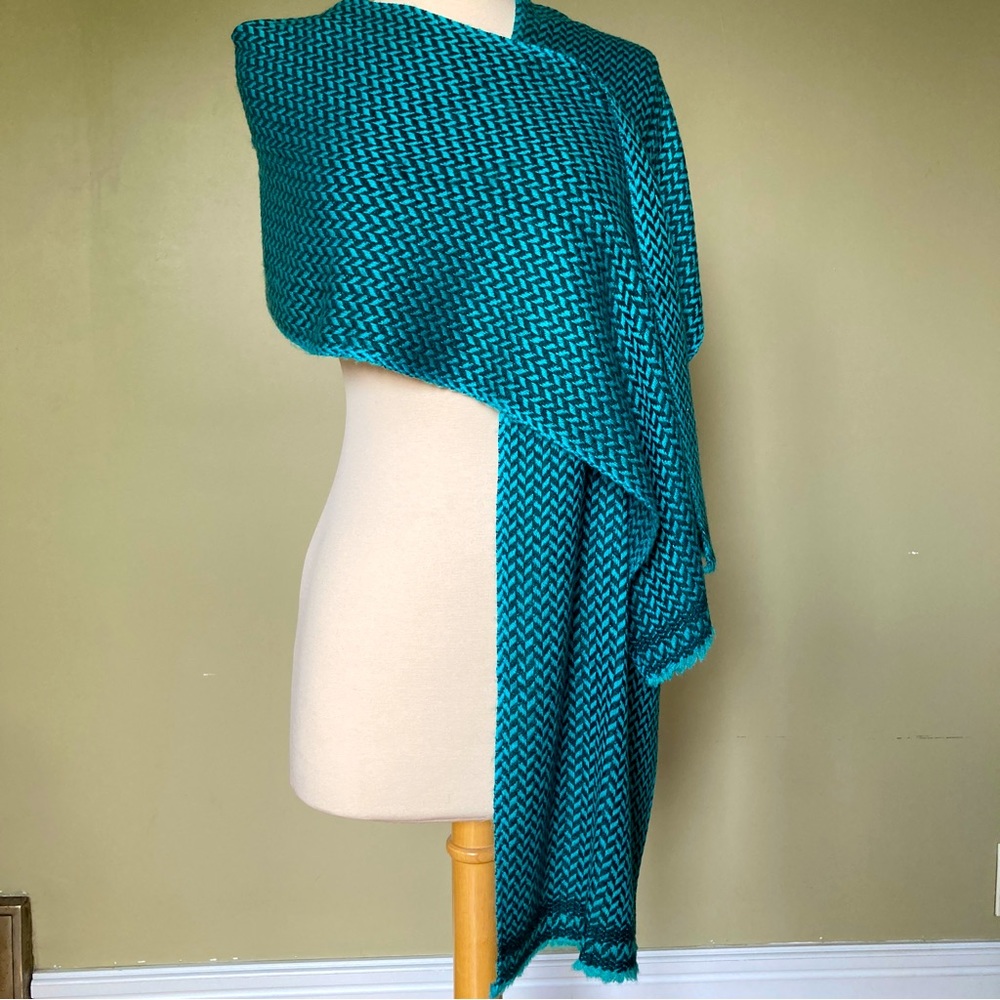 100% Cashmere Fair Trade Scarf - NEW